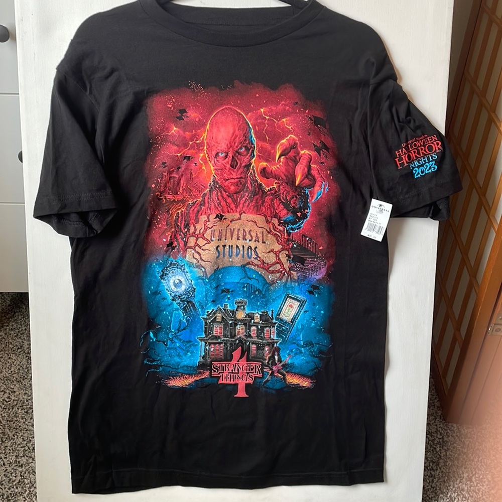 NWT Stranger Things Halloween Horror Nights 2023 Universal Studios T-Shirt M